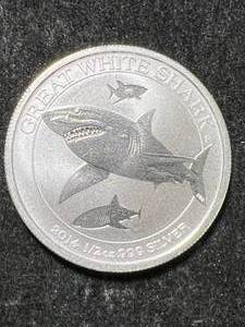 lot 46 image: HALF TROY OZ .999 FINE SILVER 2014 GREAT WHITE SHARK ROUND