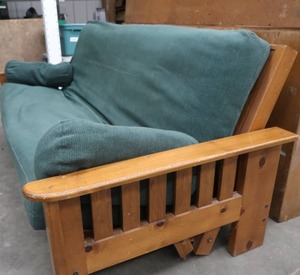 lot A3 image: LARGE FUTON WITH MATTRESS AND PILLOWS