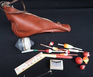 lot 49 image: VINTAGE FISHING TACKLE