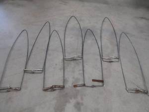 lot 105 image: HIDE STRETCHERS