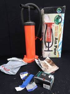 lot 114 image: AIR PUMP  BICYCLE TIRE