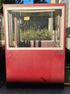 lot 4ET image: Ticket Booth (5884420)- ET
