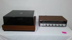 lot 879 image: Vintage Sound Design Turntable and Multiplier.