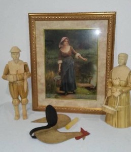lot 923 image: Wood Carved Corn Husk People, Candle Chicken, Wall Dcor.