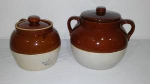 lot 943 image: Vintage Glazed Stoneware Ransbottom Robinson Crock