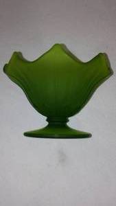 lot 970 image: Vintage Westmoreland Satin Green Glass Compote.