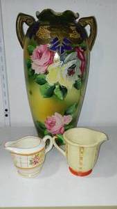 lot 962 image: Vintage Hand Painted Vase and Japan Serving Ware (2).