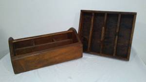 lot 975 image: Wooden Divided Trays (2)