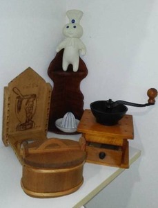 lot 952 image: Pillsbury Dough Boy, and Wood Dcor.