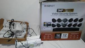 lot 648 image: Wisenet Security System. Previously installed