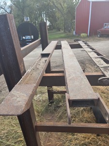 lot 9 image: 8 Pallet Fork Extensions