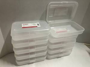 lot 102 image: Clear Plastic Pencil Boxes