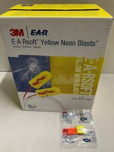 lot 105 image: 3M Corded Earplugs