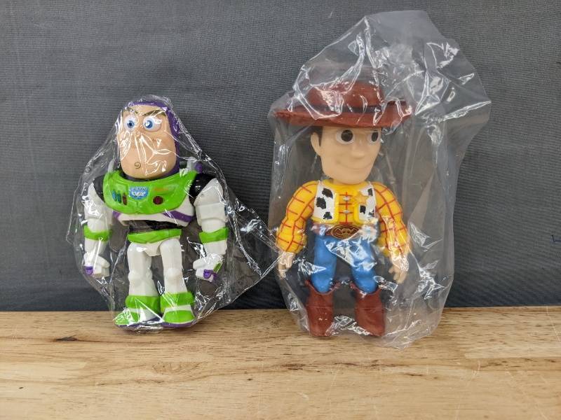 lot 42J image: Brand New Disney Pixar Toy Story Woody & Buzz Lightyear Figures