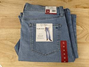 lot 113E image: Jessica Simpson Womens Flare Jeans Size 14 - Brand New