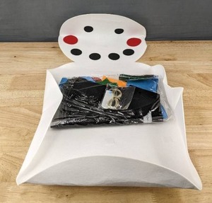 lot 293 image: DIY Felt Christmas Snowman Set, Lighted, 32 in. - Brand New