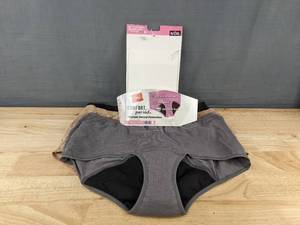 lot 361 image: Hanes Comfort Period Underwear Boyshorts 3-Pack, Size 92XL - Brand New