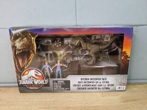 lot 414 image: Jurassic World Legacy Collection Kitchen Encounter Pack - Brand New P