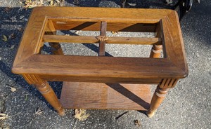 lot 426 image: Wood End Table with Glass Top Insert, 21 High P