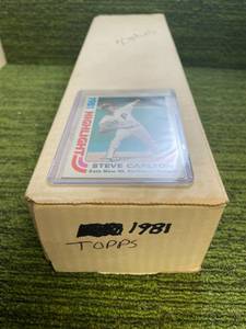 lot 213 image: 1981 Topps MLB Complete Base Set