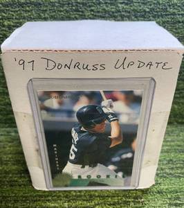 lot 236 image: 1997 Donruss Update MLB Complete Set