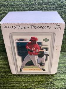 lot 250 image: 2000 Upper Deck Pros & Prospects Complete Base Set