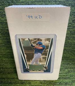 lot 103 image: 1999 Upper Deck Baseball Set Cards #1-255