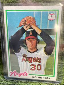lot 152 image: 1978 Topps Nolan Ryan