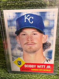 lot 60 image: 2022 Topps Archives Bobby Witt Jr. Rookie
