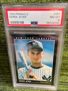 1993 Pinnacle Derek Jeter Rookie PSA 8