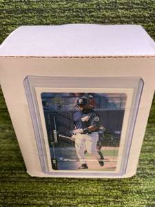lot 50 image: 1999 Upper Deck Baseball MVP Set #1-220