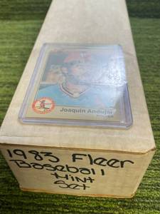 lot 208 image: 1983 Fleer MLB Complete Base Set
