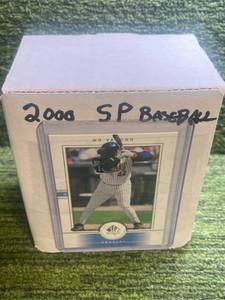 lot 184 image: 2000 Upper Deck SP Authentic MLB Complete Base Set