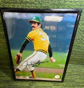 lot 10B image: Rollie Fingers Autographed Picture in frame