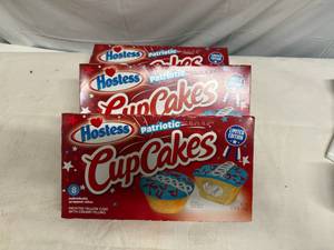 lot 66 image: 3x Hostess Cupcakes-Patriotic
