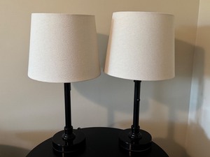 lot 28 image: Pair of 19.5 Inch Stylish Bedside Table Lamps with Black Bases