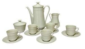 lot 42 image: PTRY - Vintage Bareuther Bavaria Demitasse Tea Set, German Porcelain, 13 Pieces