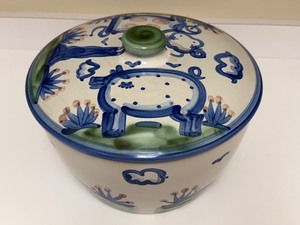 lot 57H image: PTRY - M.A Hadley Pottery Lidded Dish with Pig Motif 10.5 x 6 Inches