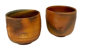 lot 63 image: PTRY - Pair of Richard Bresnahan Wood-Fired Pottery Cups