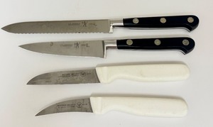 lot 67 image: PTRY - Set of 4 Assorted Wsthof and Henckels Kitchen Knives