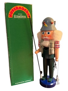 lot 84C image: D - Vintage Erzgebirge Nutcracker Angler 1975 with Box