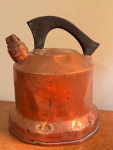 lot 122 image: D - Vintage Copper Kettle with Black Handle Rustic Decor