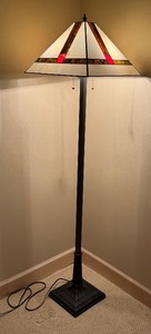 lot 157 image: LL - Mission Style Floor Lamp with Stained Glass Shade
