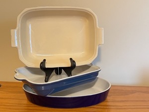 lot 186 image: LL - Set of 3 Emile Henry Williams-Sonoma Baking Dishes