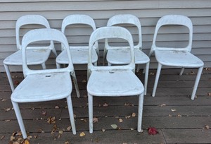 lot 226 image: D - Set of 6 IKEA Urban Sturdy Plastic Chairs with Cushions