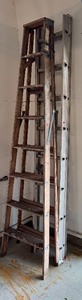 lot 237 image: G - Wooden Step Ladder and Aluminum Extension Ladder Set