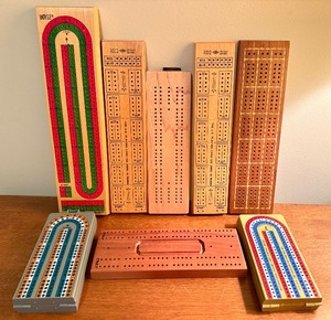 lot 121 image: D - Assorted Cribbage Boards including a Maple Landmark Solid Maple Cribbage Board