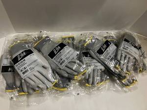 lot 17 image: G-Tek Polyurethane Grip Gloves