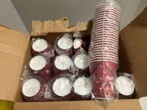 lot 118 image: Solo Paper Hot Cups
