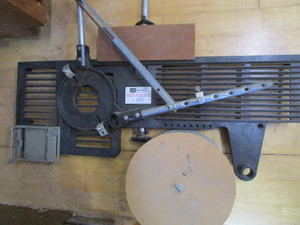 lot 33 image: Rout-A-Signer